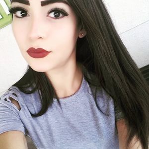 Meet your Posher, Marcela